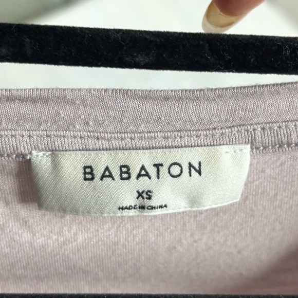 Babaton Soft Mauve V-Neck Tee - Picture 3 of 6
